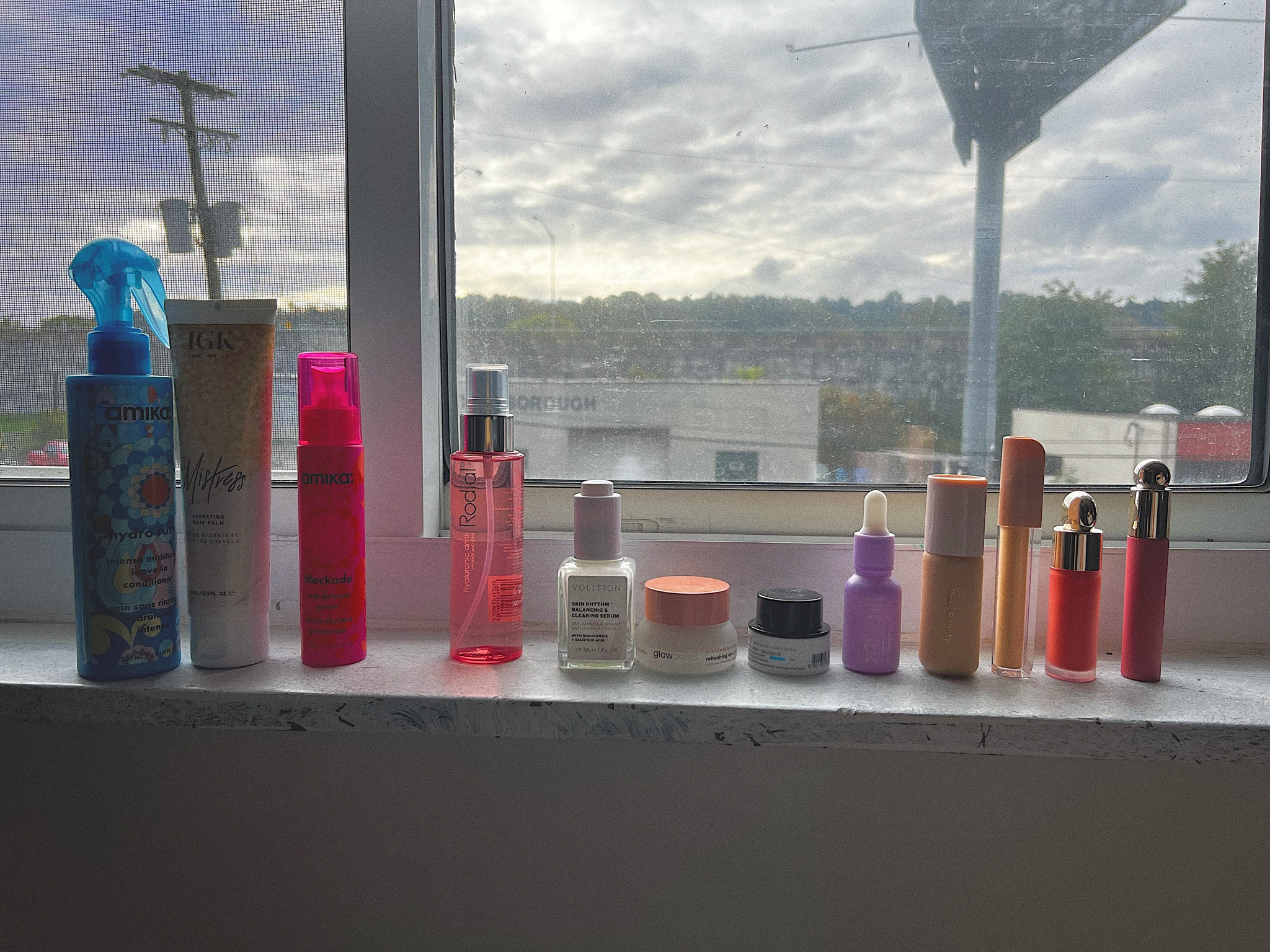 Product line up

Hair care, skin care, light make up

#LTKGiftGuide #LTKfindsunder50 #LTKbeauty