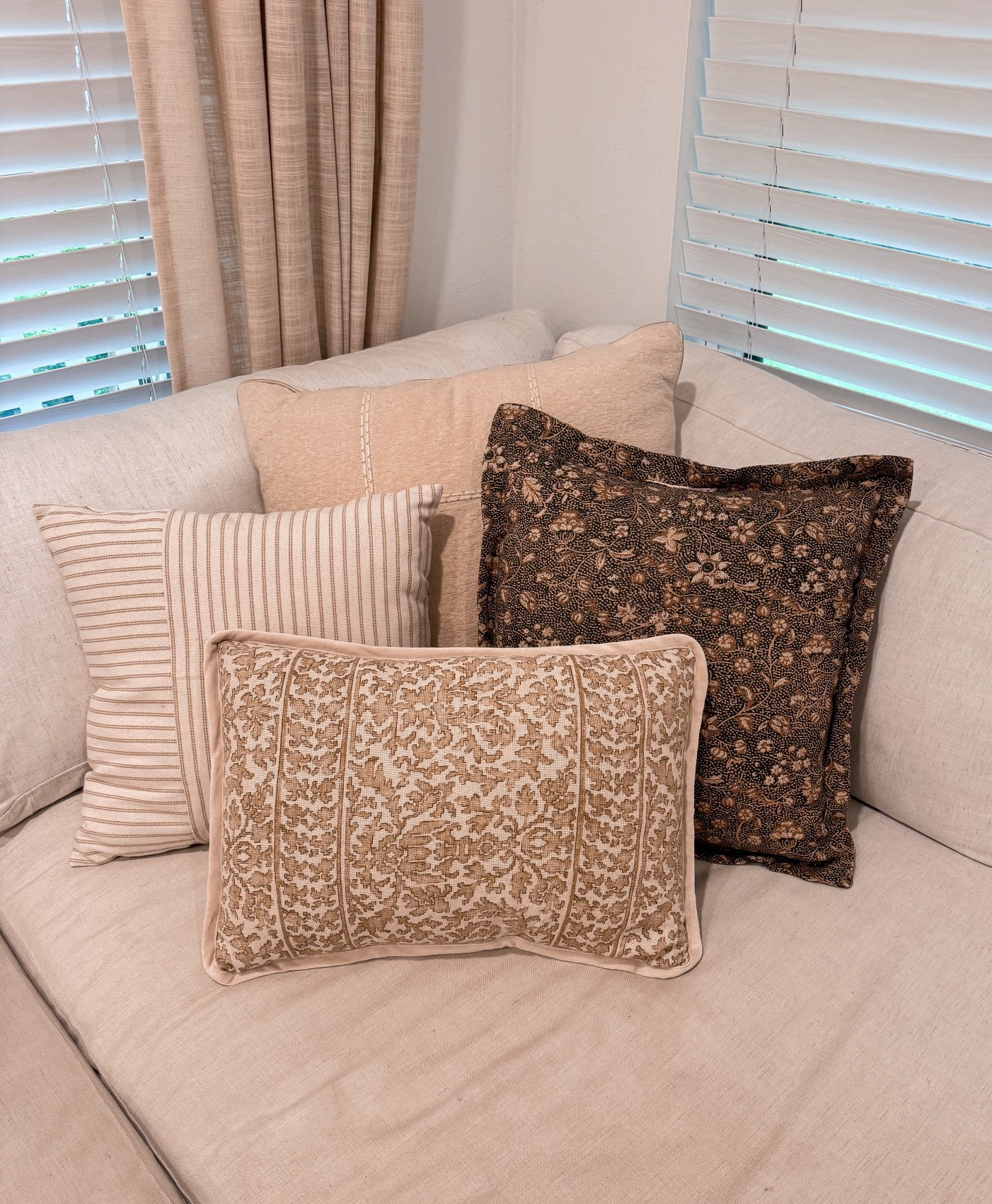Affordable throw pillows! 

#LTKSeasonal #LTKHome