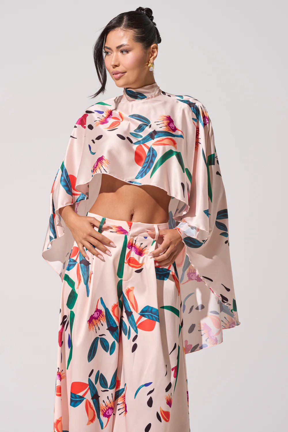 CANDY RAIN SATIN BLOUSE | AKIRA