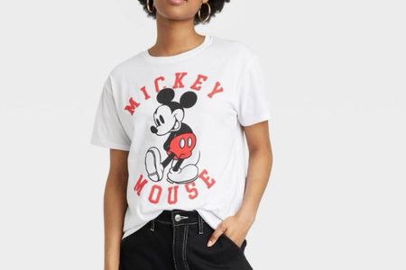 Women’s Simple Disney Shirt #disney

#LTKfindsunder50 #LTKtravel #LTKstyletip