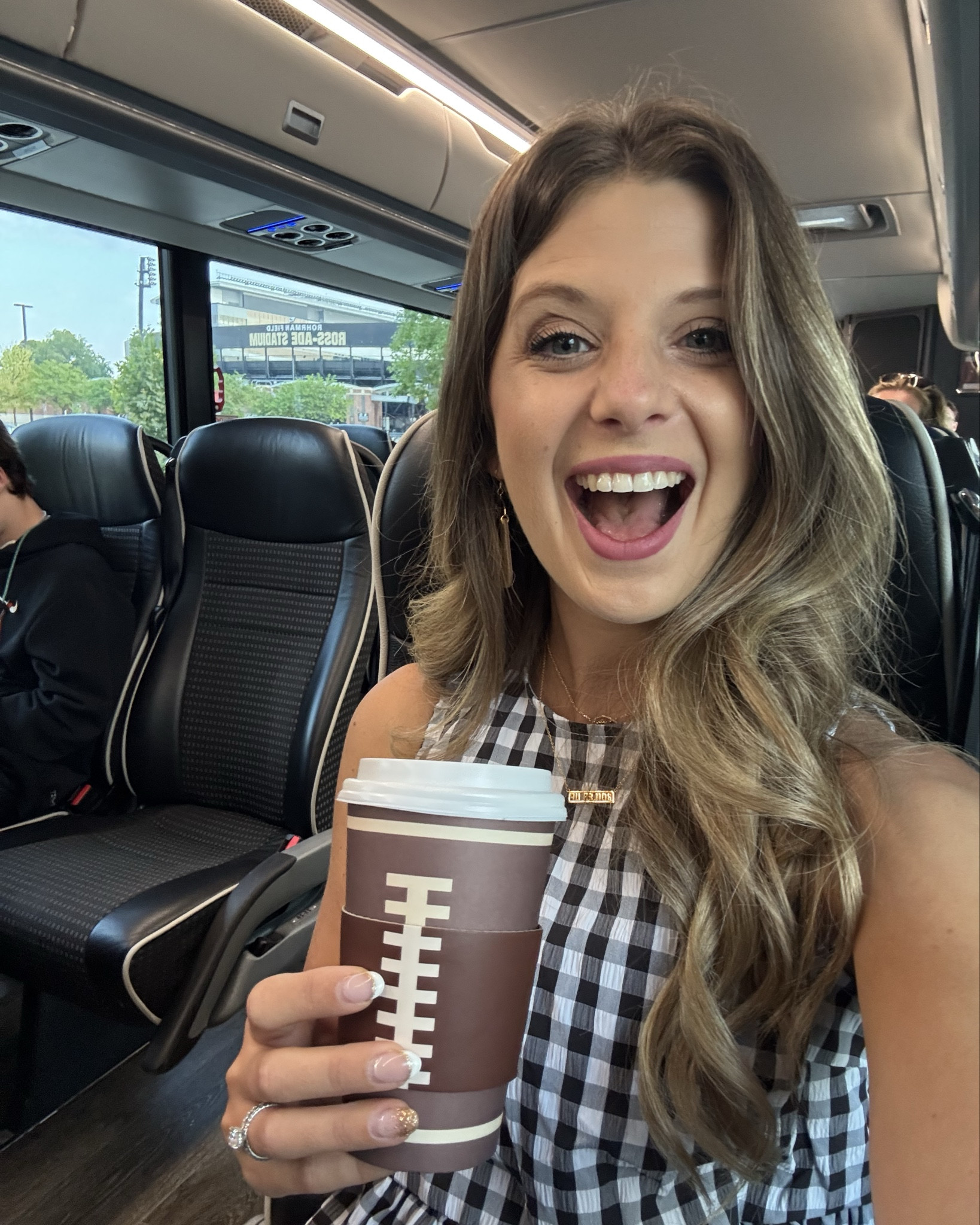 Come on, how cute are these disposable football coffee cups?! Can’t go to game day without coffee and these are perfect on the go. Originally found at HomeGoods, but linking similar from Amazon 🏈✨

#LTKFindsUnder50 #LTKSeasonal