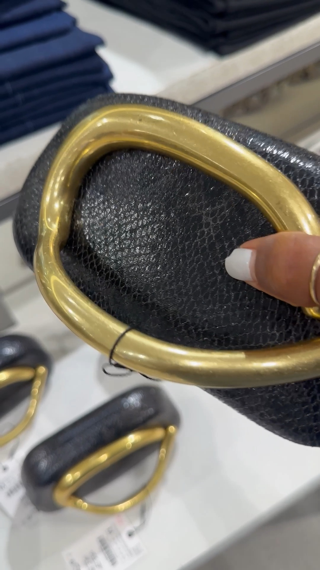 Love the gold detail on this clutch 😍 & the snake print?! OMG it’s definitely giving luxe for the low! Perfect for brunch dates or elevating an everyday look. 

Disclaimer: Selling fast ✨ linked similar finds!
•
•
•
#fashion #outfitinspo #traveloutfit #midlifemusthave #travelinstyle #flyageless  #silverhair #pixiecut #fallfashion #shorthairstyle #midlife #ootd #outfitcheck  #fashionover40 #fashionover50 #midlifejourney #xojalonda

#LTKOver40 #LTKStyleTip #LTKItBag