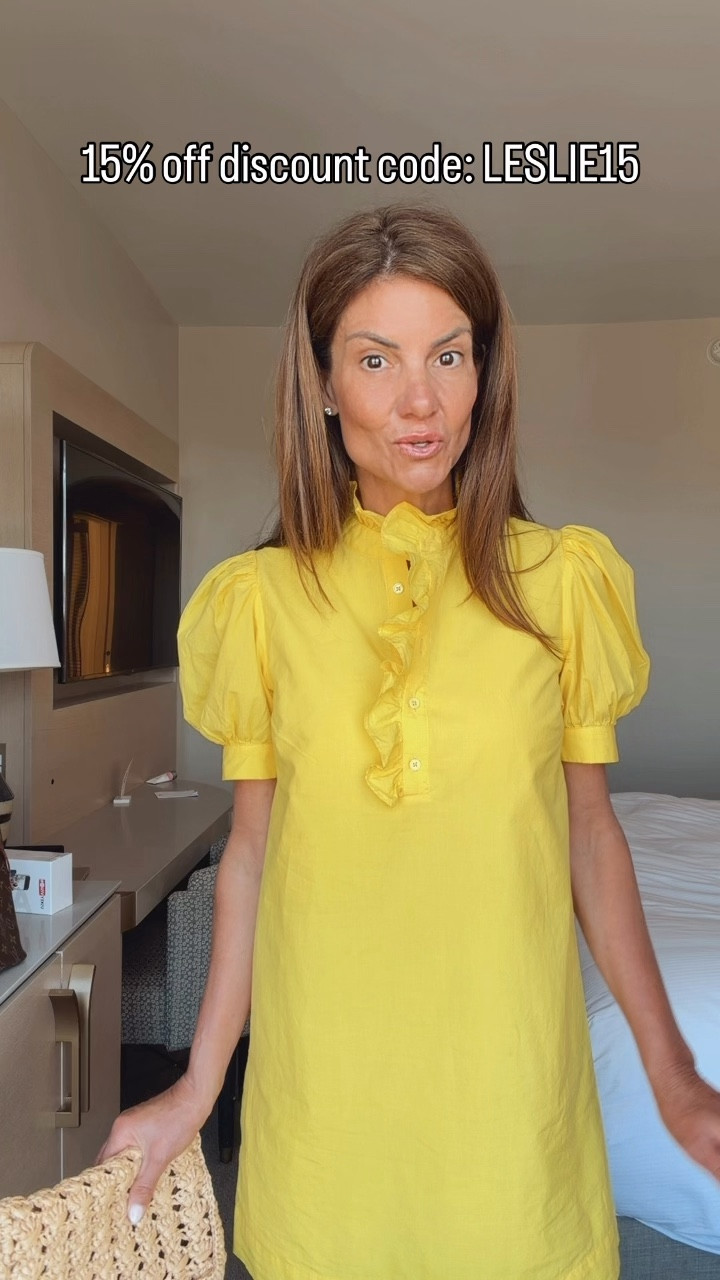 Cute dress from the @shopavara  summer collection. Perfect for graduation, wedding guest, Mother's Day, brunch, any summer event. I am 5'7" tall and wear a size small.