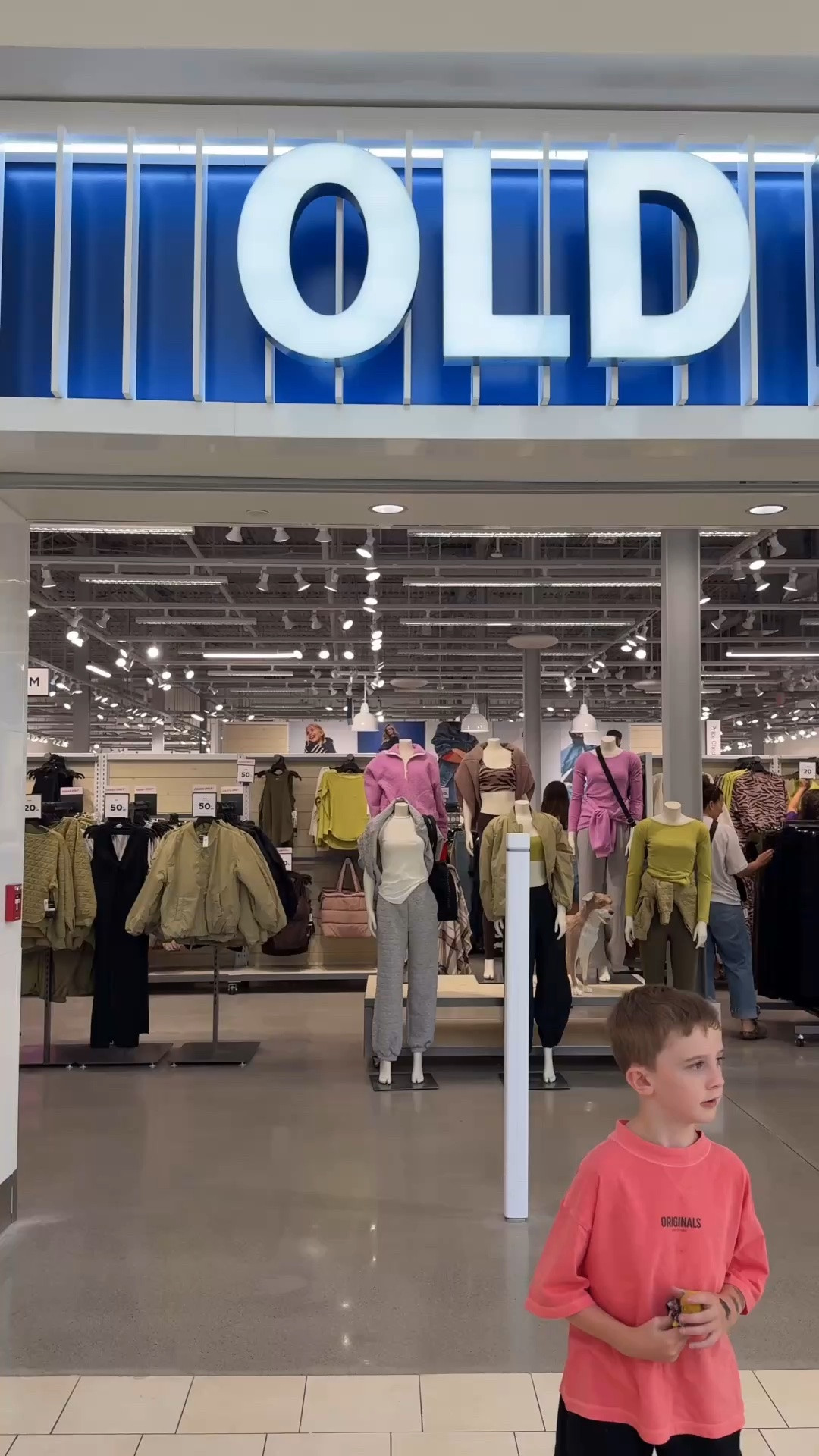 Had to go into Old Navy to see what I might have missed online

#LTKSaleAlert #LTKSeasonal #LTKgrwm