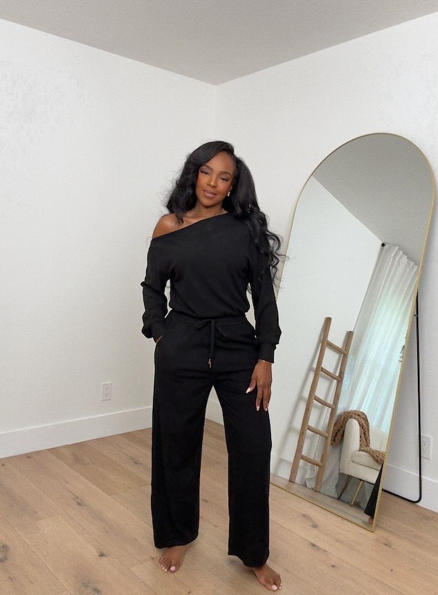 Scroll to shop! ✨ Everything from this look is linked below. 👇🏽    

Wearing: Size Small | 5’4” | 140 lbs  

📲   Download the FREE LTK app & follow me (@kirasfashionfinds) to shop all my daily finds.  #LTKootd #LTKPetite #LTKU