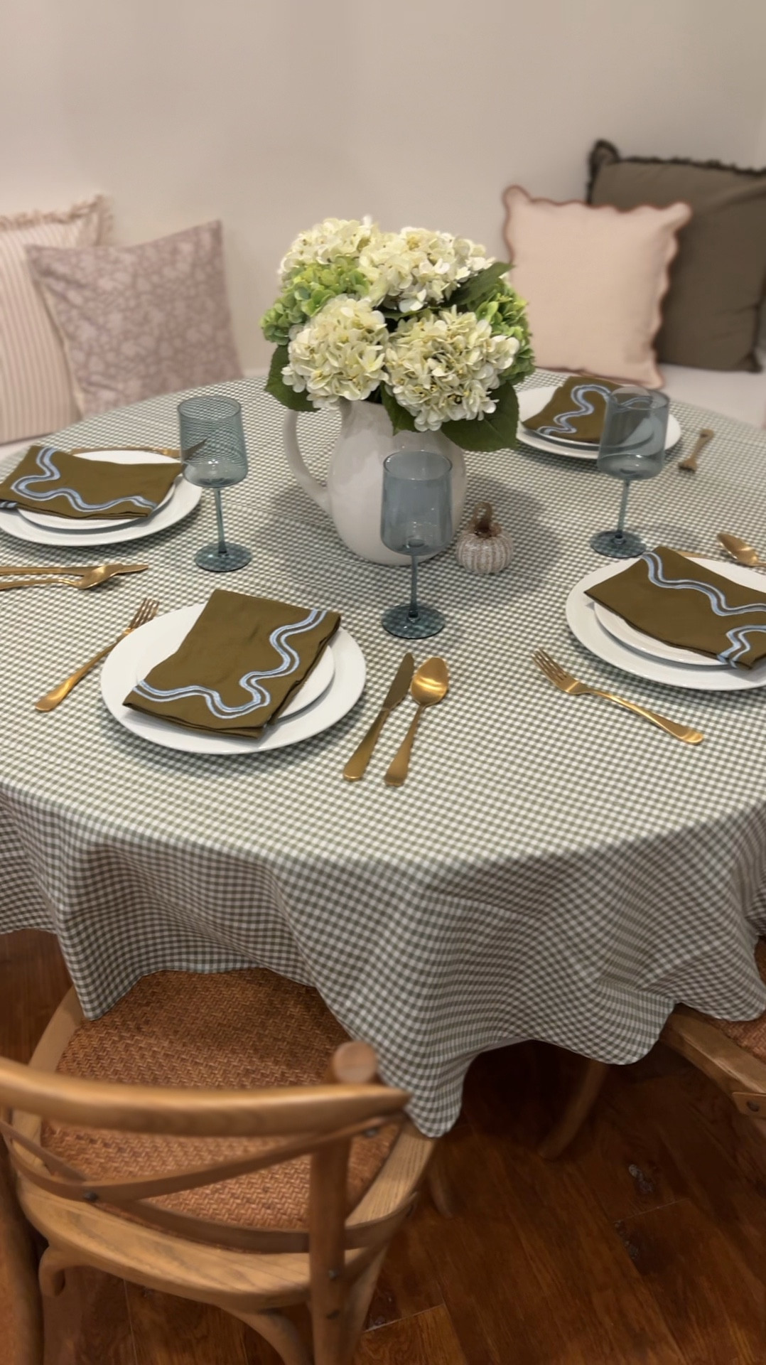 Ready for Friendsgiving this week 🦃🤎

#LTKHome #LTKFindsUnder100 #LTKParties