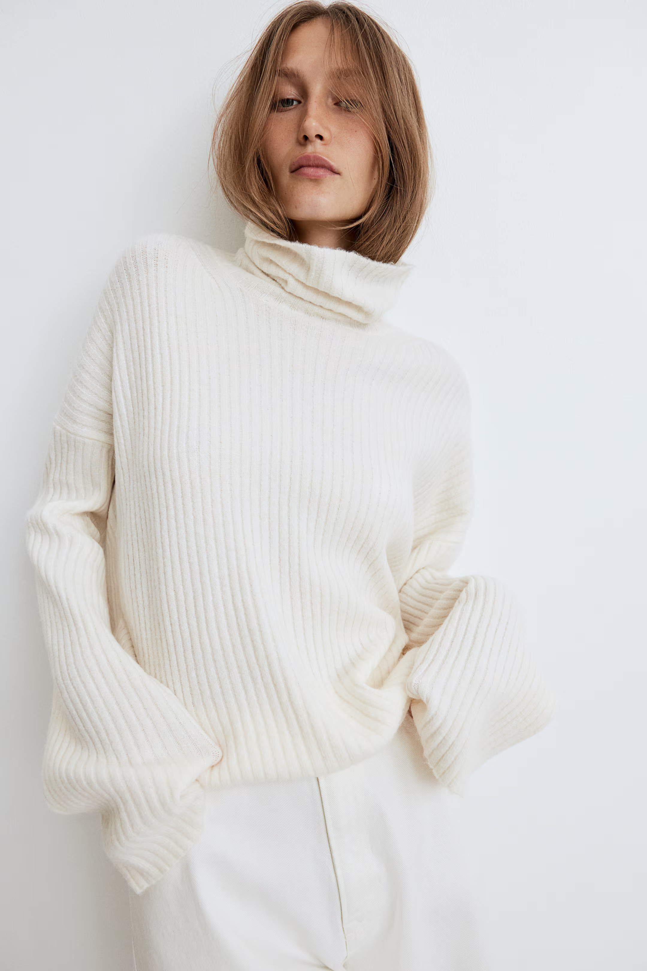 Oversized polo-neck jumper | H&M (UK, MY, IN, SG, PH, TW, HK)