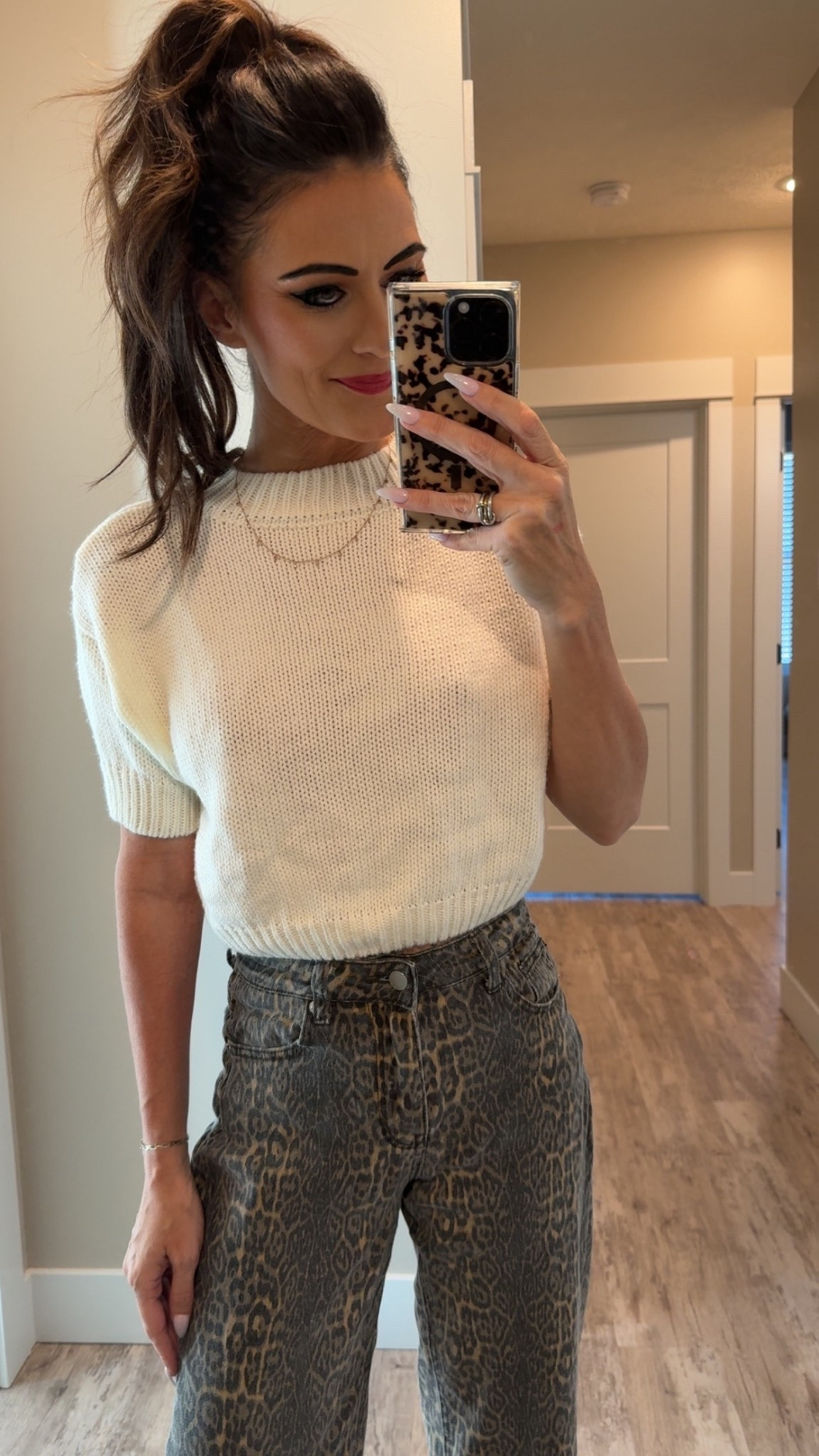 Crop sweater
Business casual
Fall outfit
Family photos
Date night

#LTKStyleTip