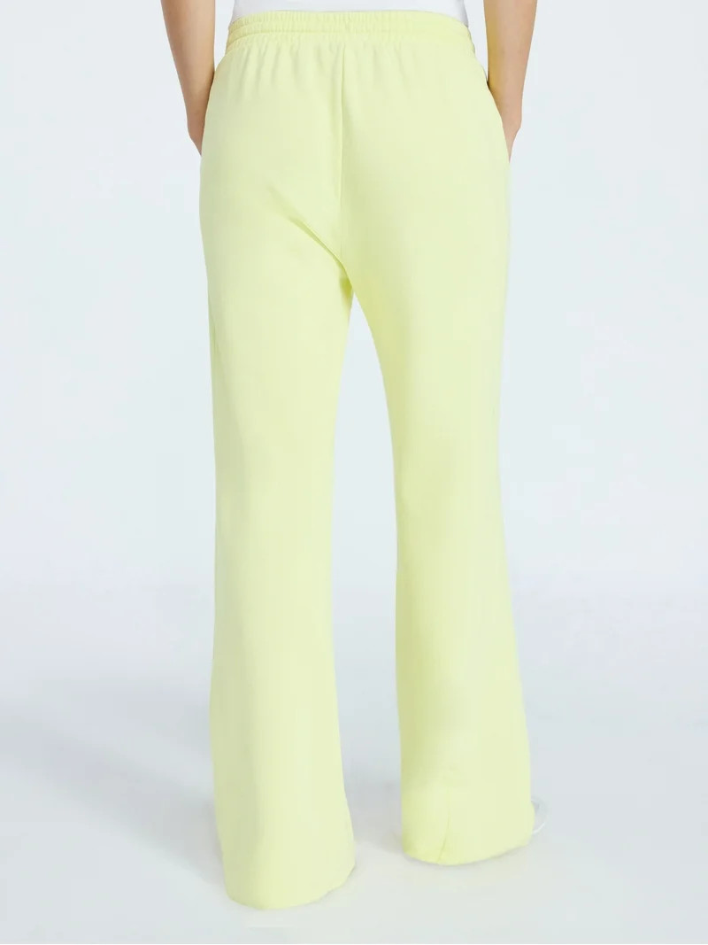 Scoop Women’s Mineral Washed Fleece Flare Leg Sweatpants, Sizes XS-XXL | Walmart (US)