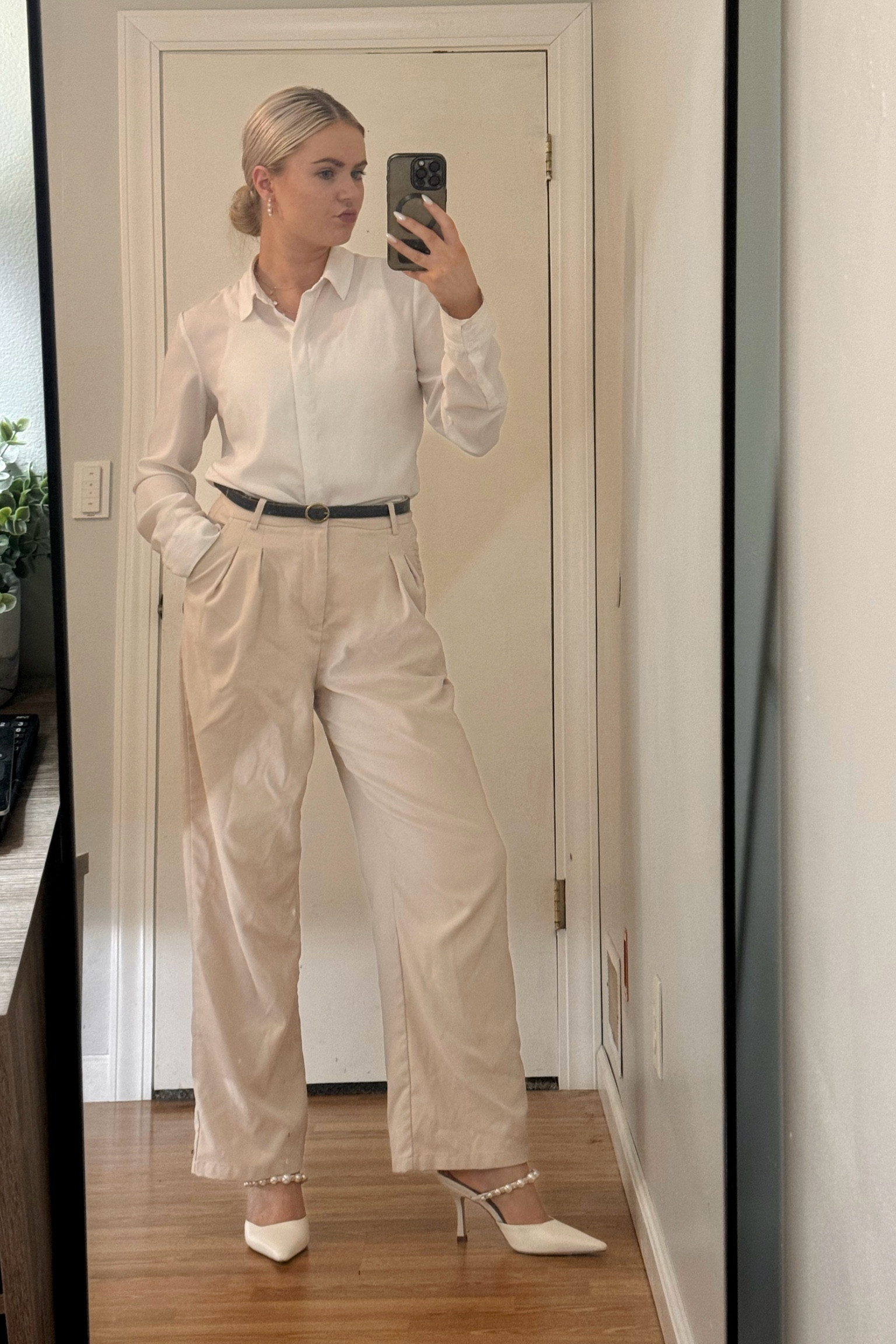 Neutral work fit



#LTKWorkwear