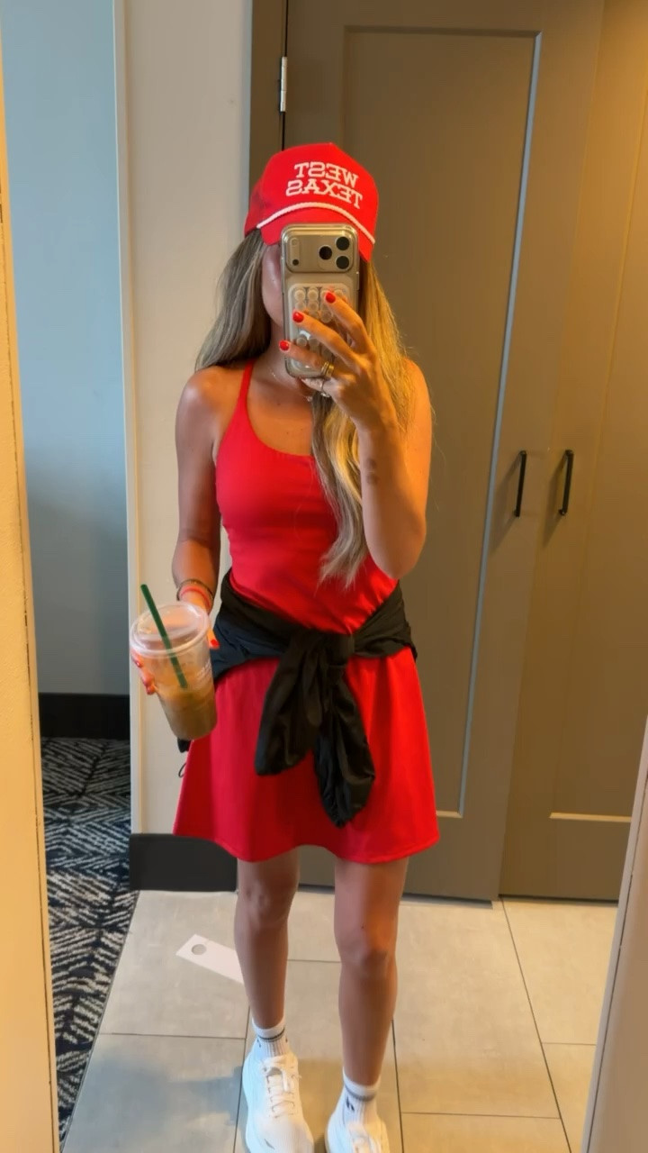 Baseball mom fit of the day! 

baseball mom style, game day outfit, casual summer fashion

#LTKSeasonal #LTKmomlife #LTKActive