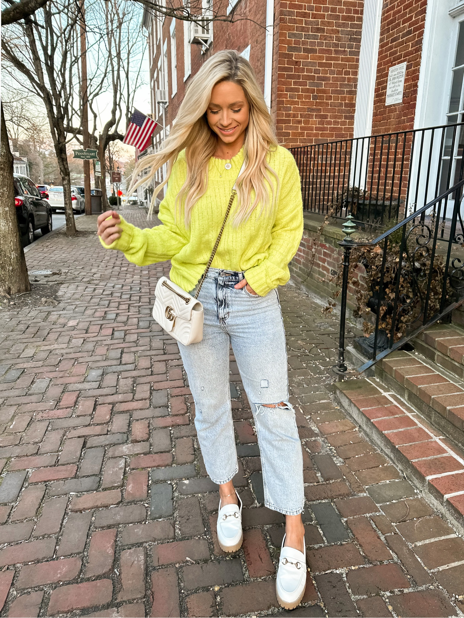 Bright yellow sweater for a spring transition piece! Code ALEXISPAIGE gets ya 15% off. Wearing size s

Jeans and loafers linked as well


#LTKstyletip #LTKSeasonal