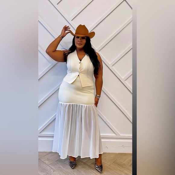 SHEIN cream Vest & Skirt Set | Poshmark