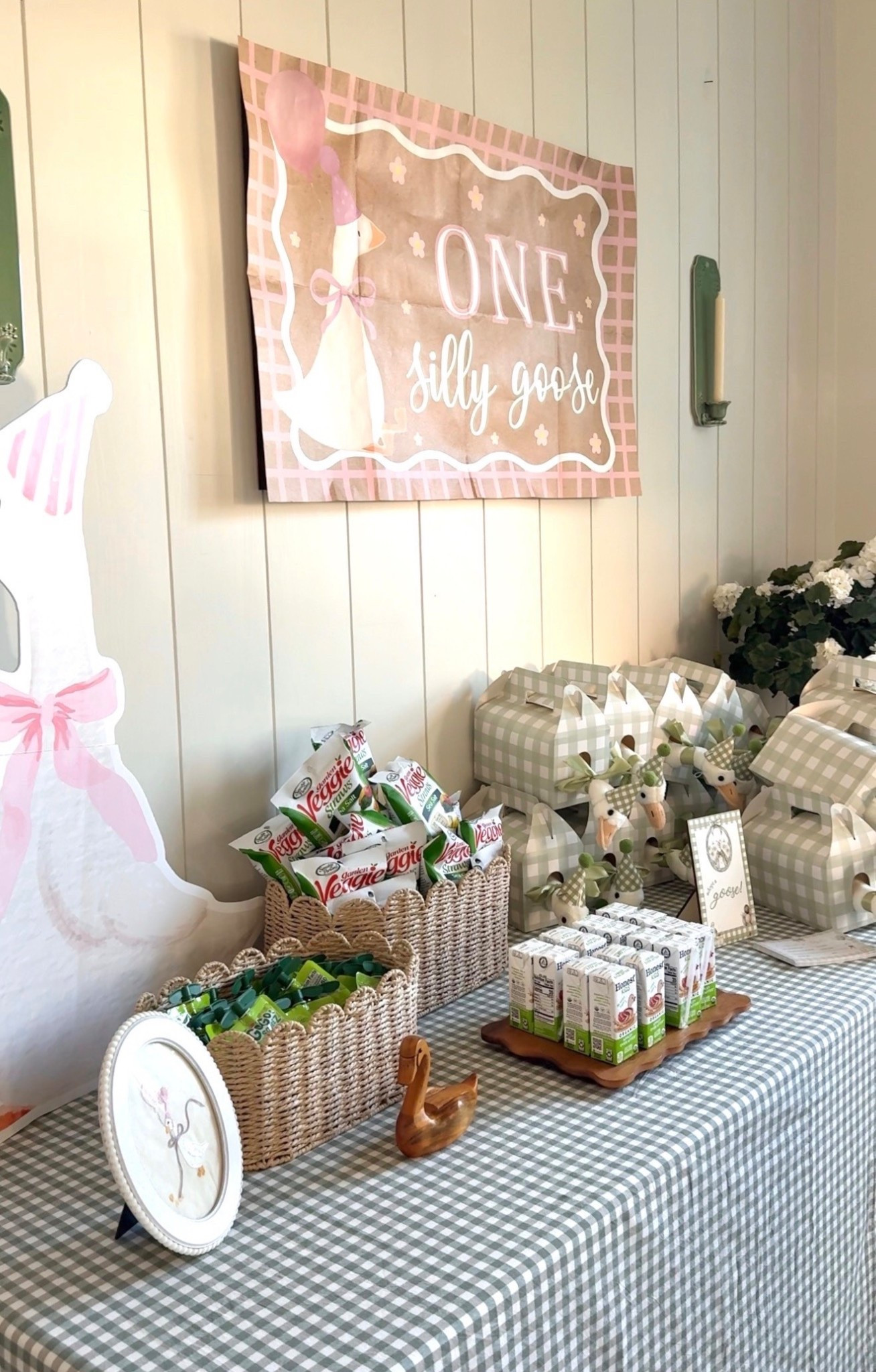 More decor from Cosie’s Party 🤍🪿 Amazon everything! 🔗 #OneSillyGoose #SillyGooseBirthday #FirstBirthdayDecor #OneYearOld #NeutralPartyDecor #WhimsicalBirthday #PartyDecorInspo

#LTKHome #LTKKids #LTKmomlife #LTKBaby