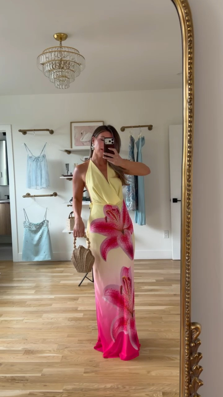 yellow halter amazon dress for Spring formal event and wedding guest

Wearing my usual small/2

electric picks: emerson20
divi: emerson15

Wedding guest
Resortwear
Destination wedding
Formal event
Spring event
Summer party
Special occasion
Nighty
amazon find

#LTKSaleAlert #LTKWedding #LTKSeasonal