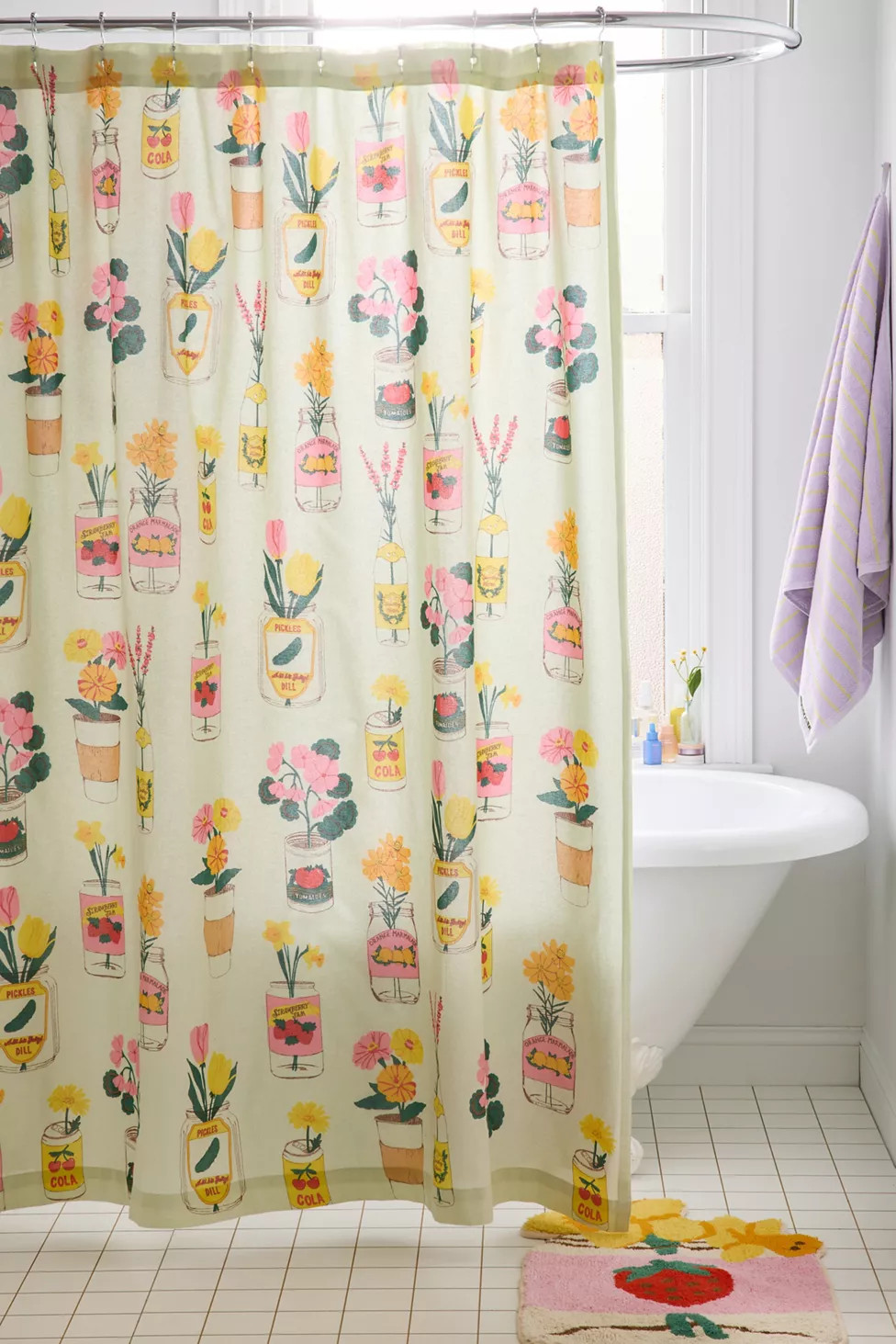 Jar-Din Floral Patterned Shower Curtain | Urban Outfitters (US and RoW)