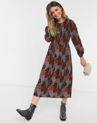 Pieces midi smock dress with puff sleeves in dark red ditsy floral | ASOS (Global)