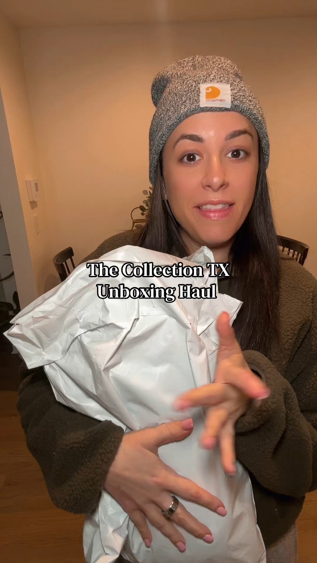 Western fashion unboxing haul - rodeo outfit - sweatshirt 
