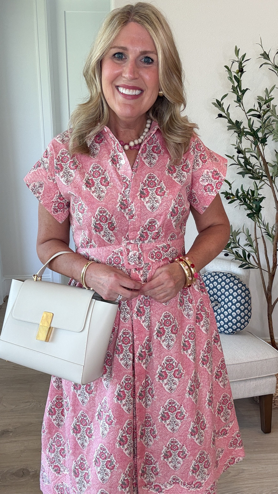 Dress runs tts. Comes with removable belt. Functional buttons up the front.
Under $50!

#LTKootd #LTKSeasonal #LTKOver40