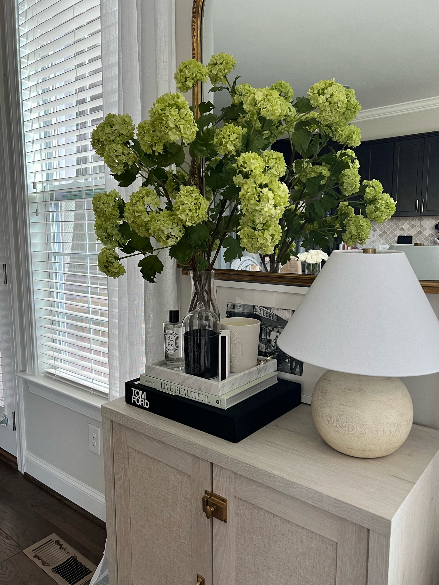 The most realistic faux flowers! So impressed 

#LTKHome #LTKFindsUnder50 #LTKSaleAlert