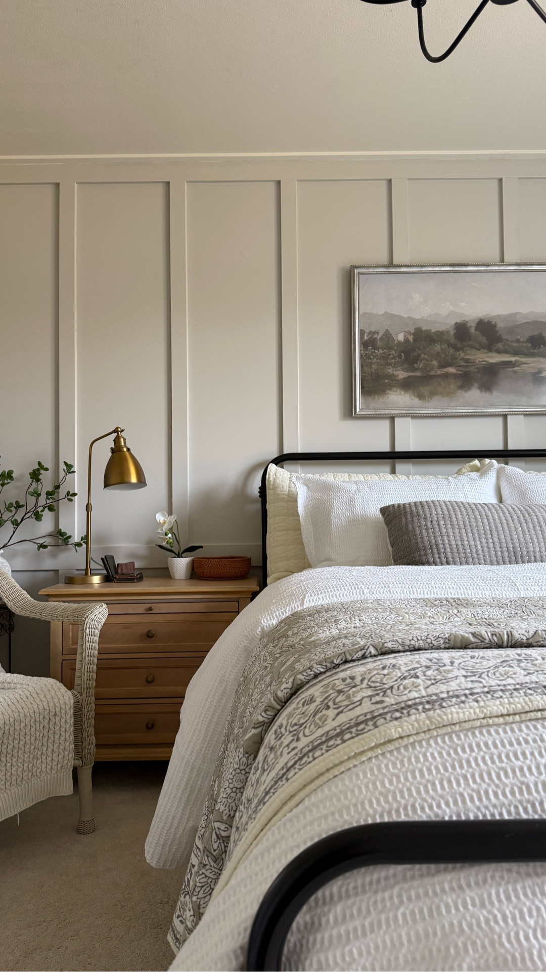 Texture lovers, this one’s for you.
I layered a cloud-soft Whisper Cream quilt with a light, billowy gauze feel, then paired it with a bright white waffle duvet + down comforter for that big, cozy, cloud-like texture. The contrast between fine gauze and chunky waffle is what makes it work. Finished with a reversible block-print quilt—soft florals in warm grays, beige, and white—for depth, pattern, and that collected, cozy feel. Layers like this melt together beautifully ✨


#LTKselfcare #LTKSeasonal #LTKHome