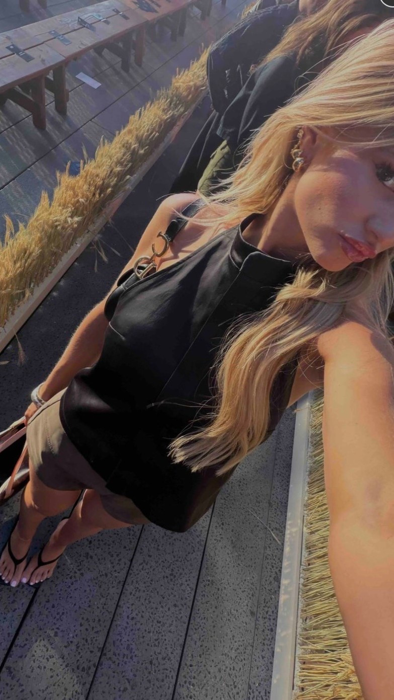 🖤
