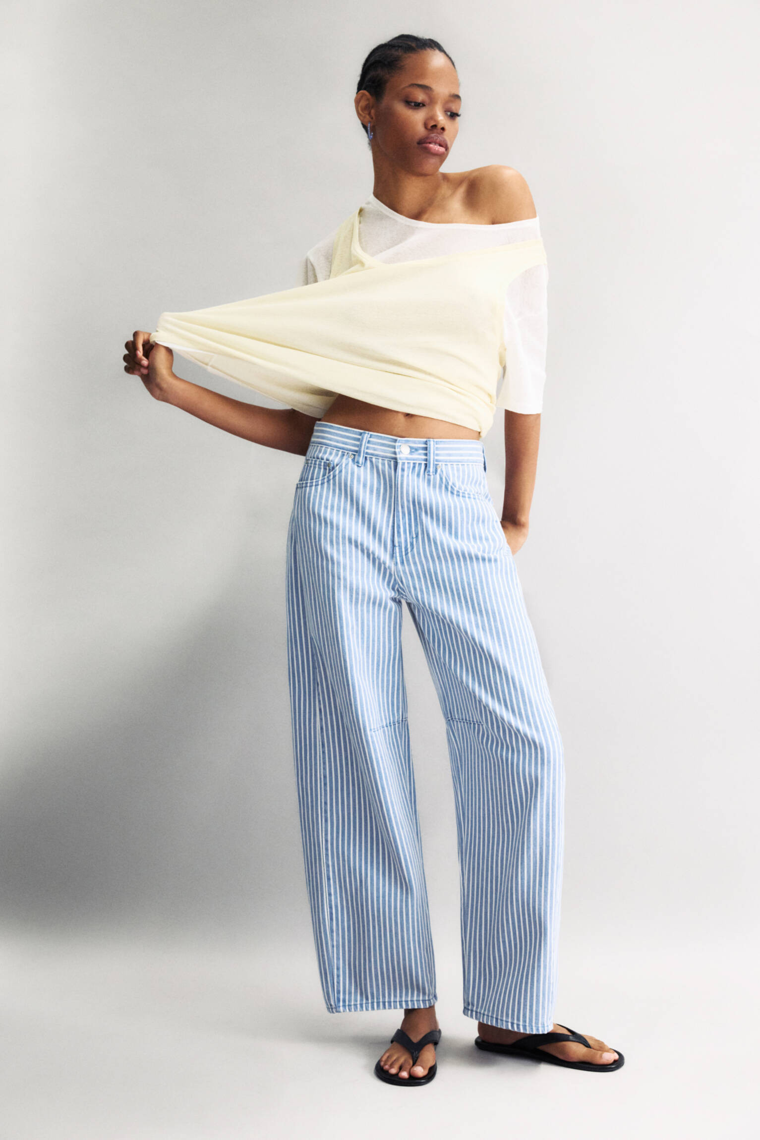 Gestreifte Puffärmel-Jeans | PULL and BEAR DE