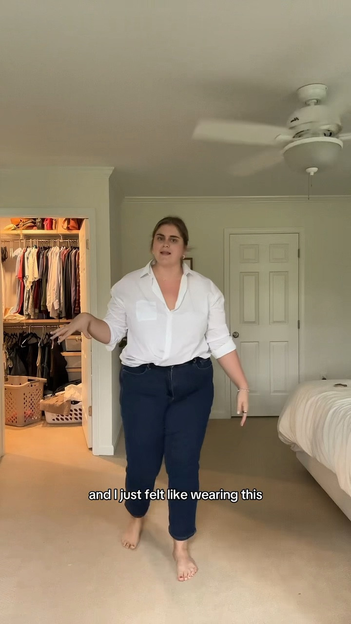 This Summersalt button-up paired with my favorite Judy Blue denim jeans is such an easy, effortless look. The button-up is classic and polished, while the jeans are super comfortable and flattering. It's the perfect combo for running errands or grabbing lunch—chic yet totally practical! #SummersaltStyle #JudyBlueJeans #EffortlessStyle #CasualChic #CurvyFashion #LTKCurves #DenimStyle #WardrobeEssentials