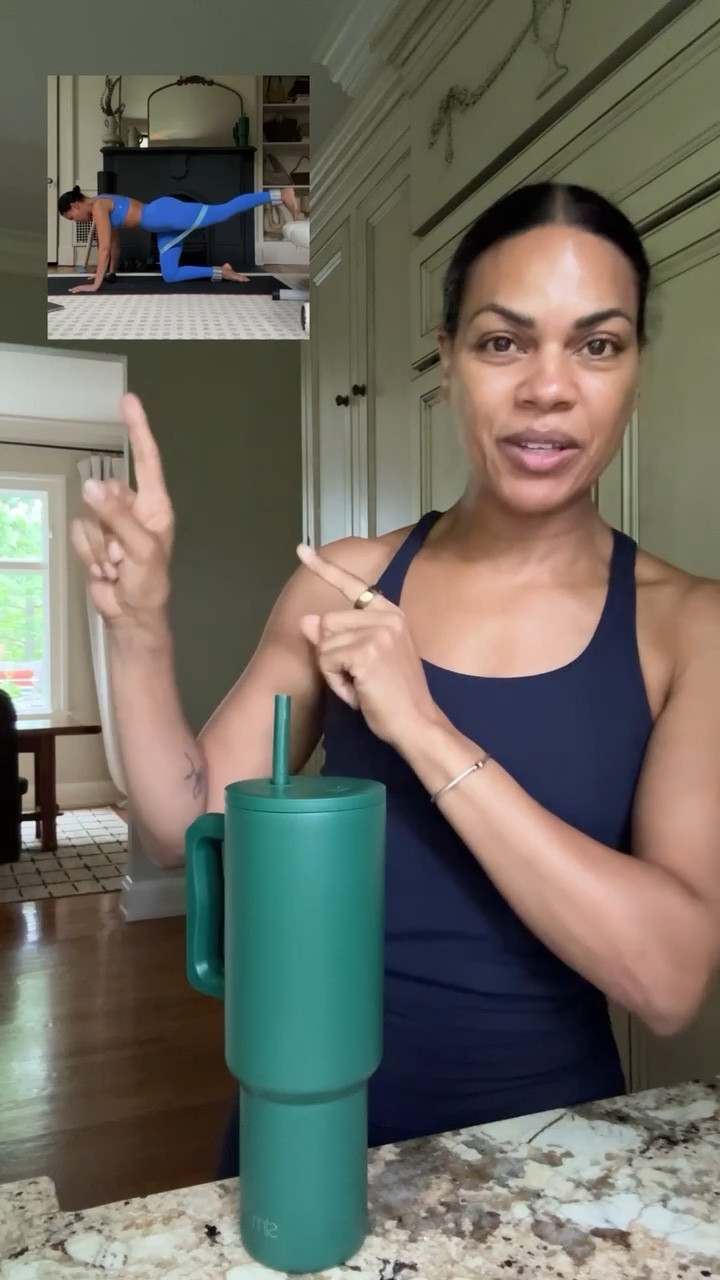 I have this Amazon workout set in so many colors! So comfortable and lightweight, not see through and doesn’t fall down. The set in total is less than $55!

#LTKActive #LTKStyleTip #LTKFindsUnder50