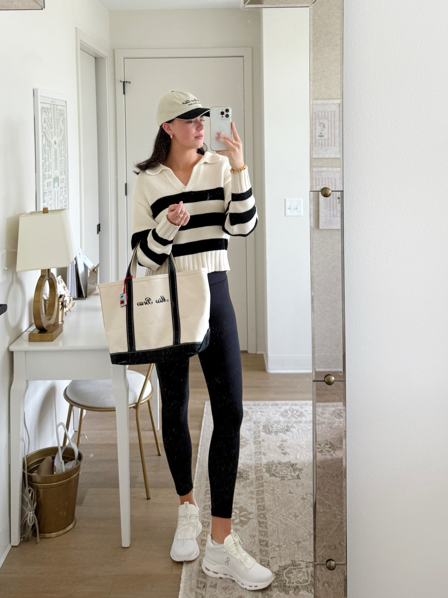 Easy Saturday outfit for errands! 