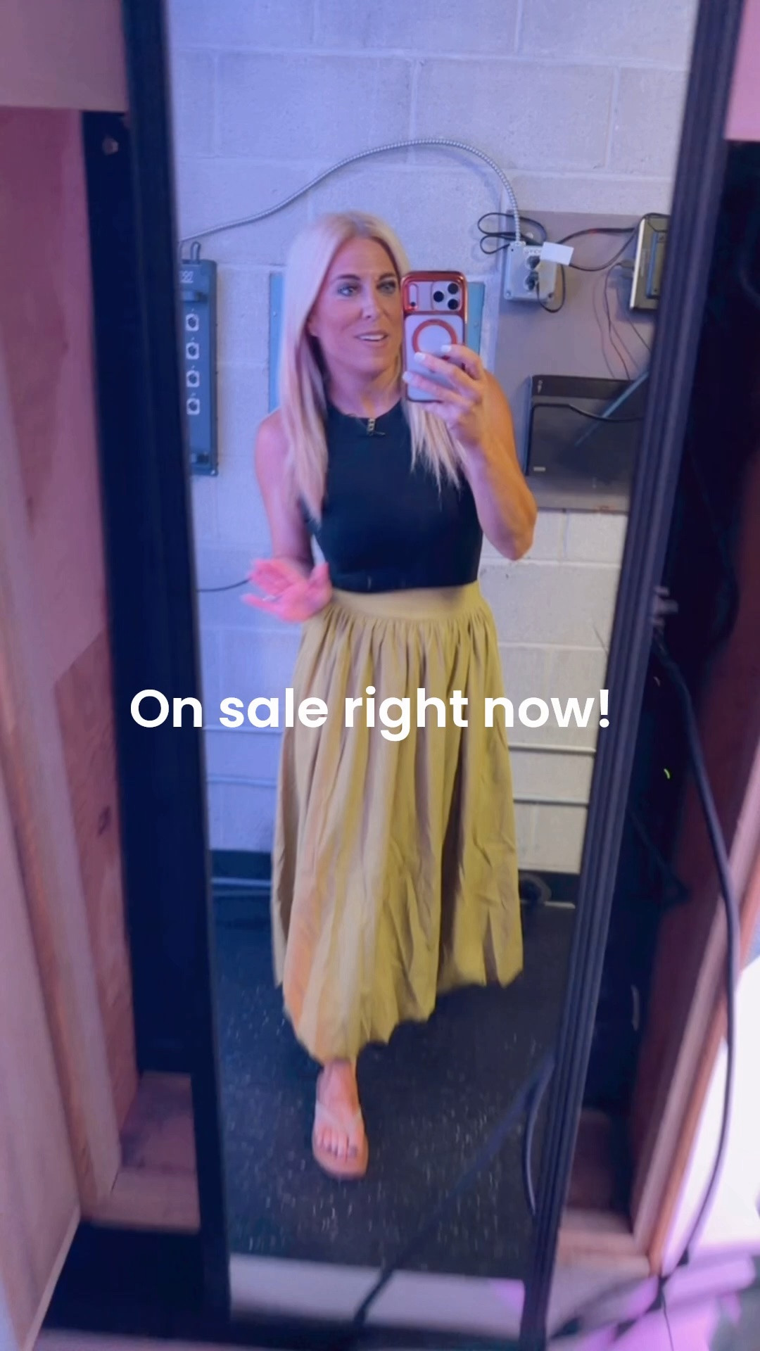 I’m in love with this bubble skirt! It’s so comfy and on sale!

#LTKootd