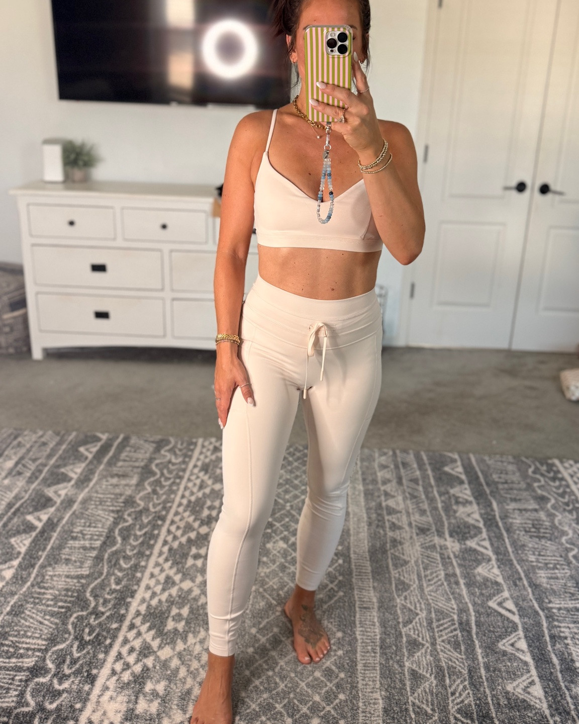 Swipe over to see the open back detail! 10/10 on both pieces!! Love the soft pink (multiple colors available) and the material is amazing!! True to size

#LTKfitnessgoals #LTKActive #LTKPetite