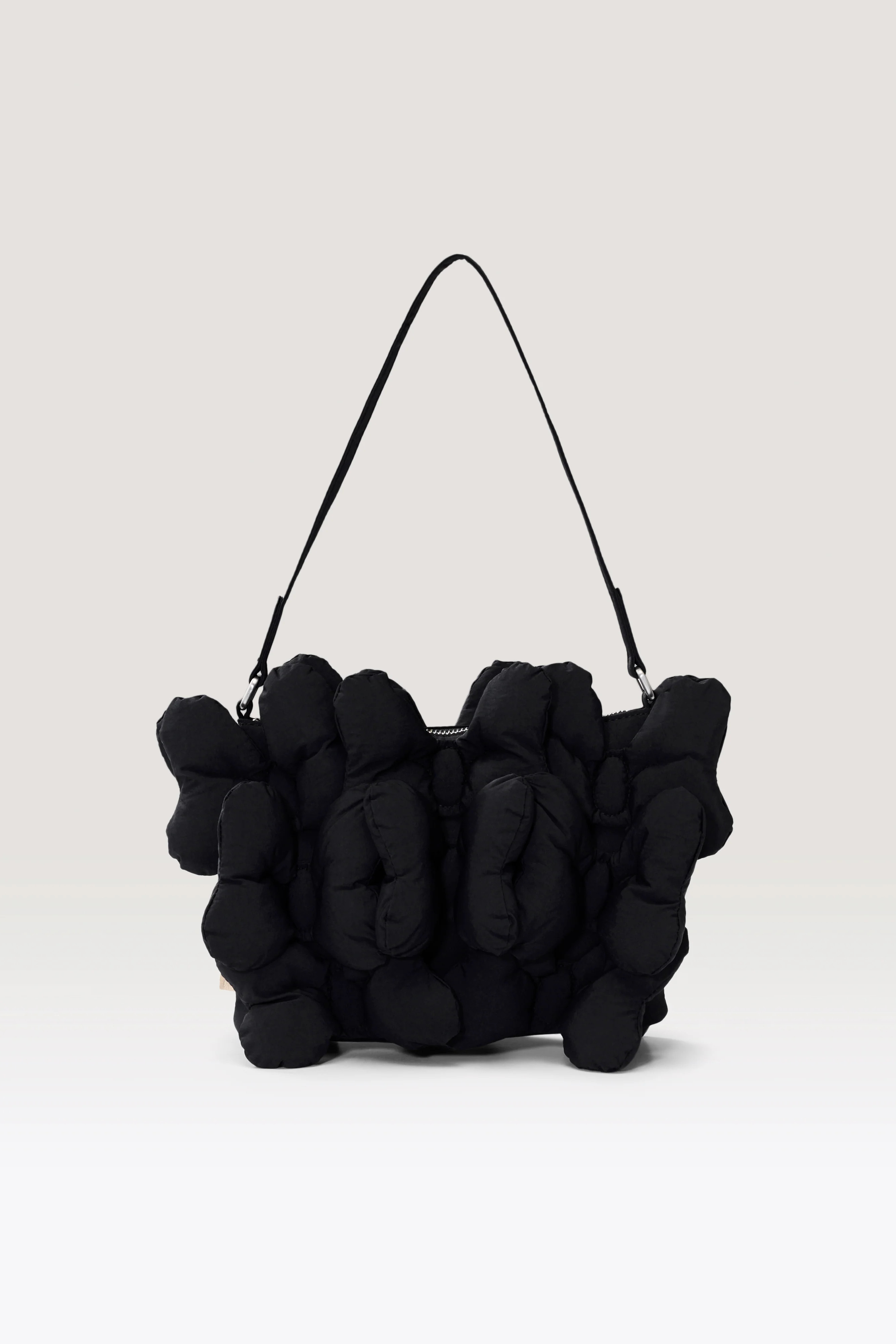B\u00c9IS \u2018The Minnie Bow Handbag' in Black - Minnie Mouse Handbag | BEIS