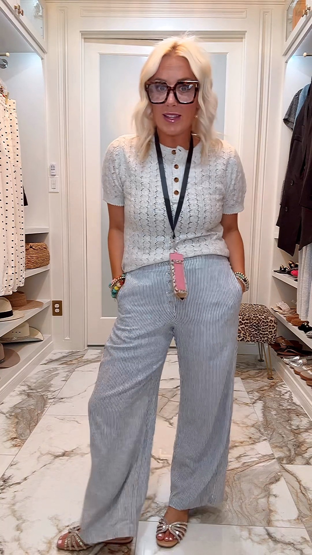 Casual basic workwear teacher outfit
Size small