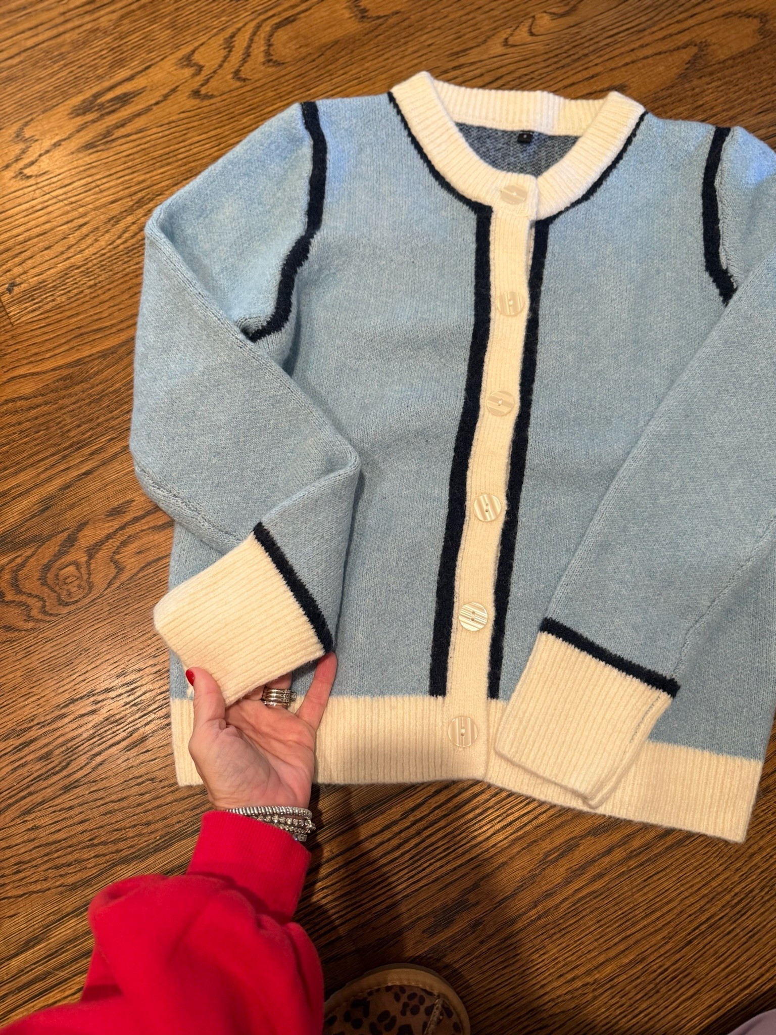 Love this sweater from amazon! It is so soft and the quality is amazing! 

#LTKFindsUnder50 #LTKmomlife #LTKootd