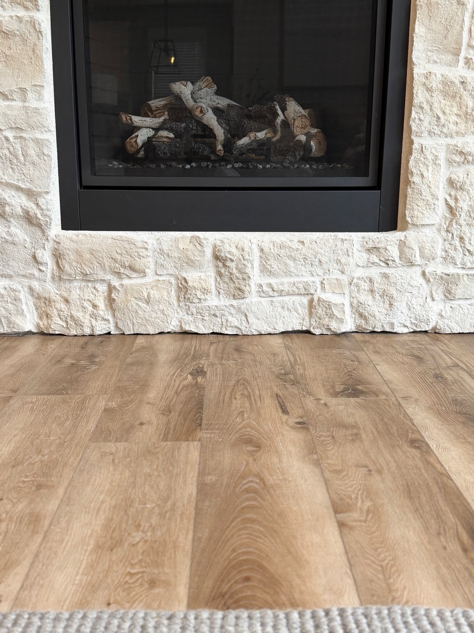 FREE SAMPLES!!! The best LVP flooring!! 

Link - https://cali.pxf.io/kO6WA0