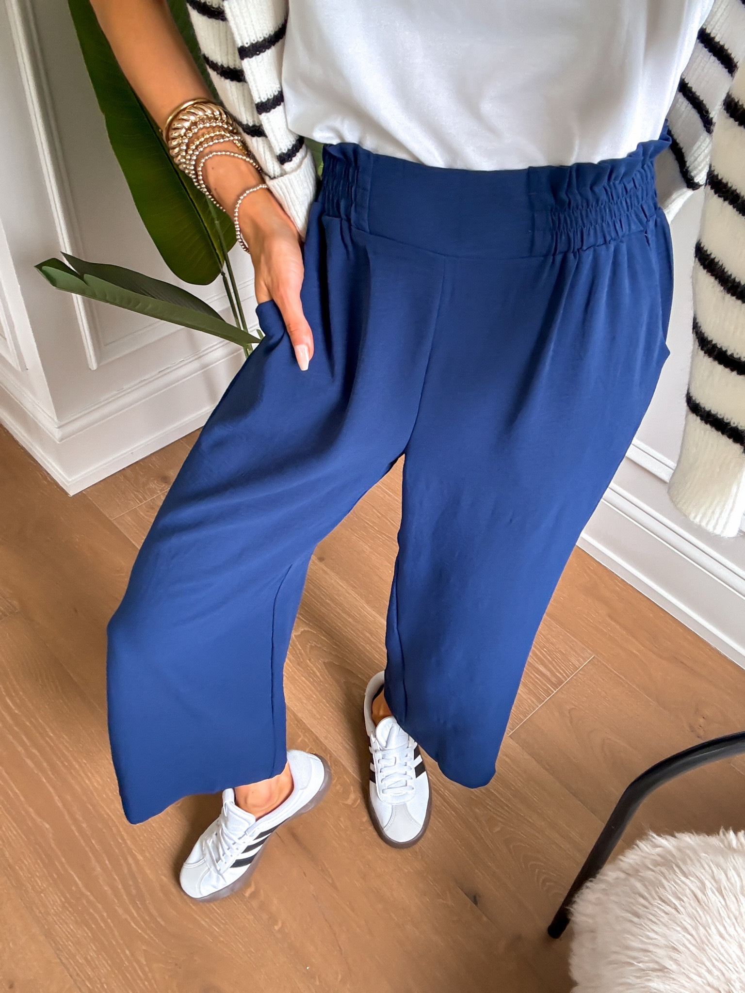 Wearing small pants

#LTKdayinmylife #LTKgrwm #LTKootd