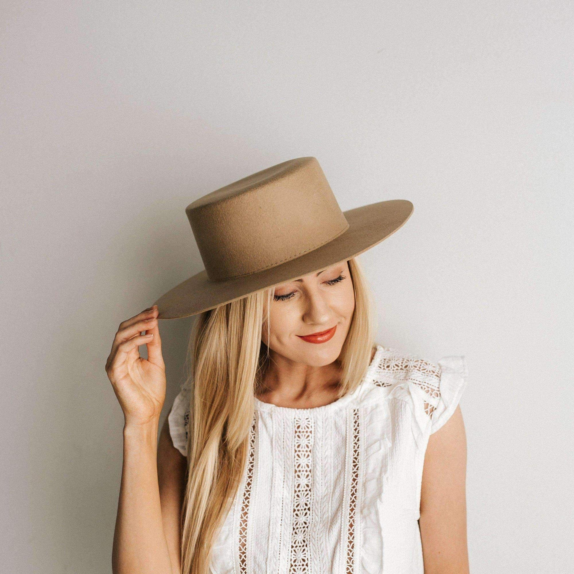 Dahlia Boater - Tan | Gigi Pip
