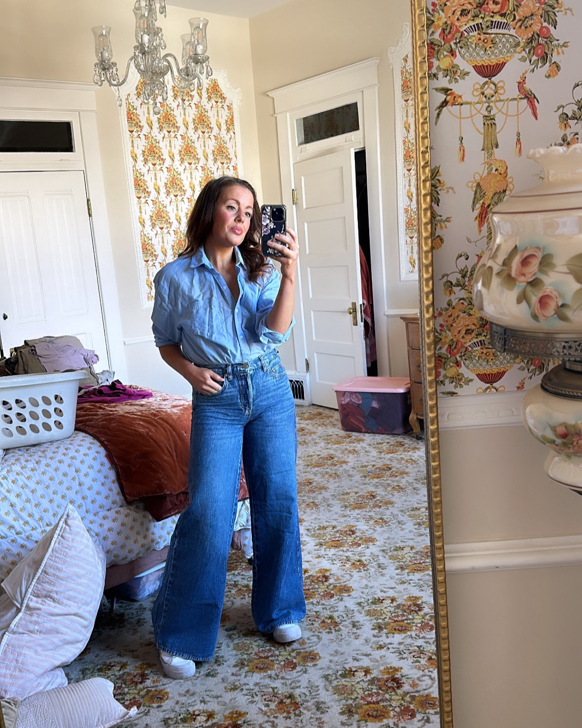 Favorite favorite favorite. These wide leg pants and this chambray top are my new uniform 🥰