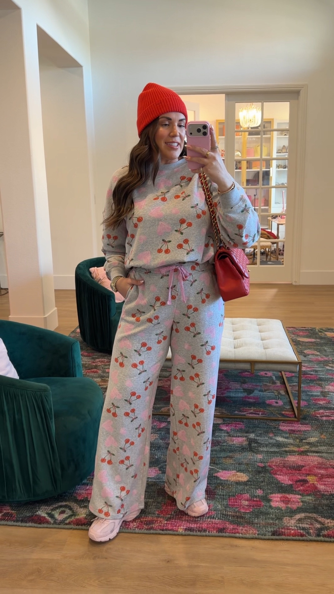 curvy midsize valentine print sweat set! wearing size large in top and bottom 💕🍒 

#LTKFindsUnder50 #LTKSeasonal #LTKMidsize