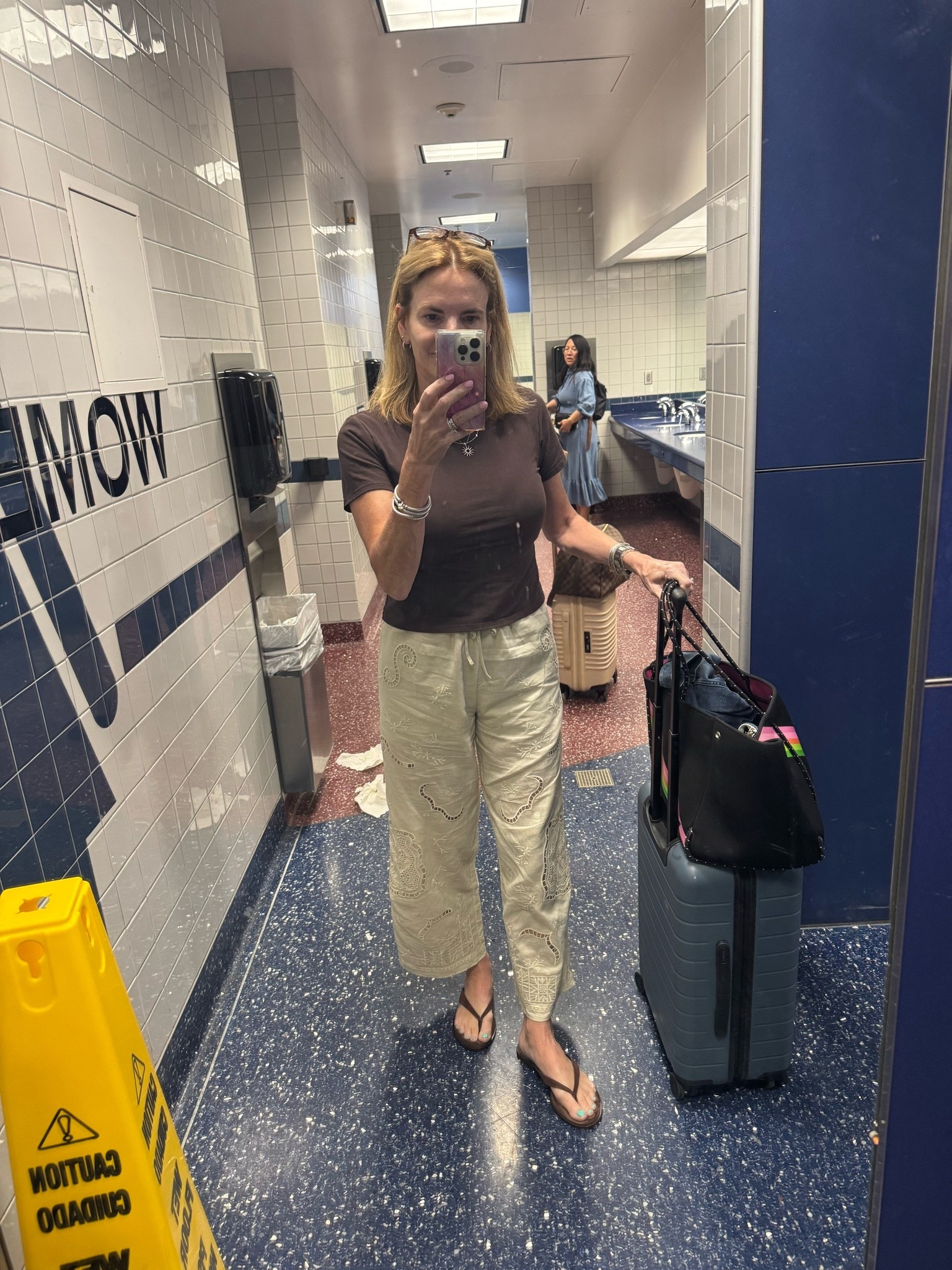 Travel outfit

#LTKgrwm #LTKootd #LTKTravel