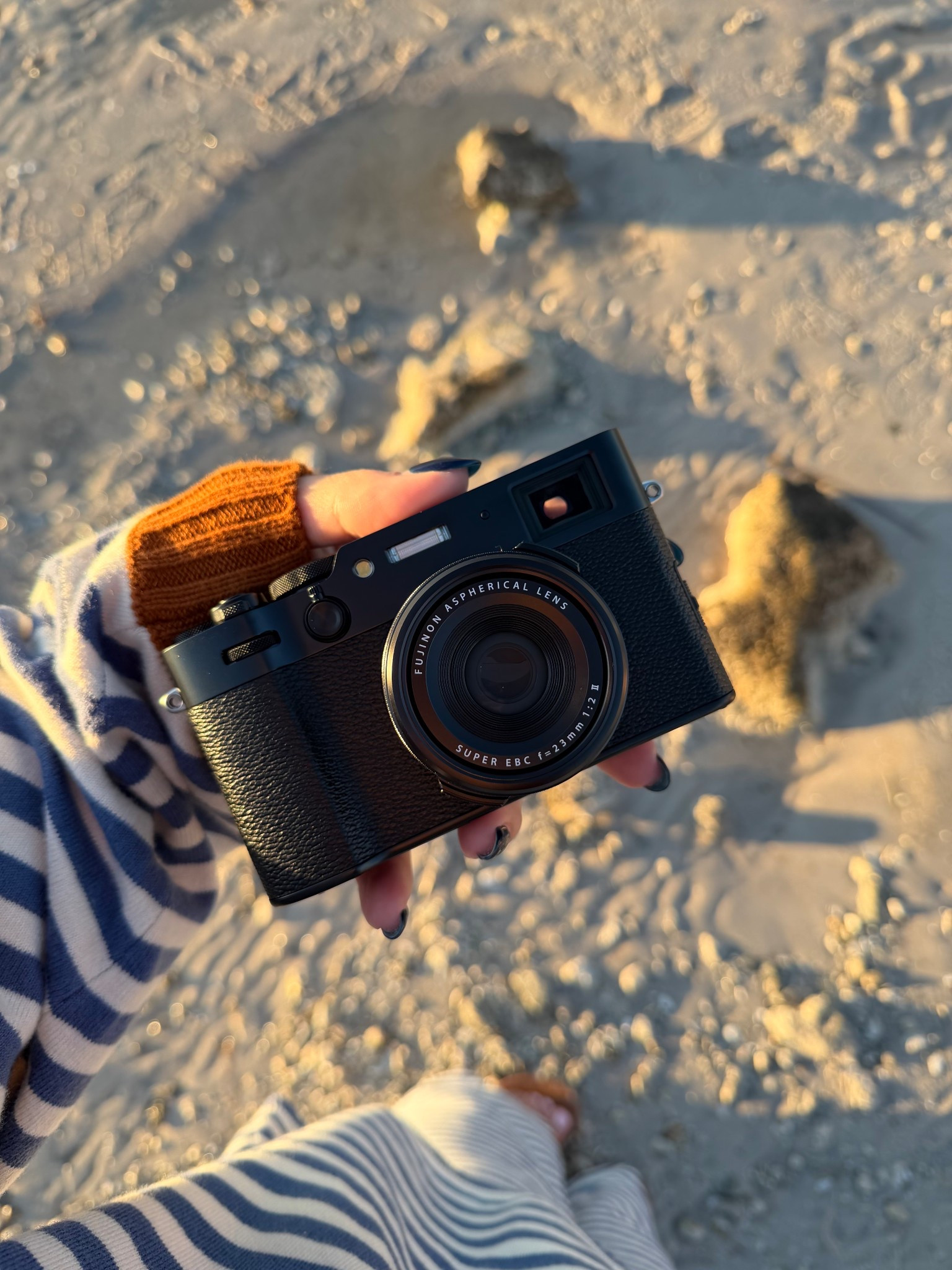 i love my new digital camera 📸 🤍 having so much fun with it!