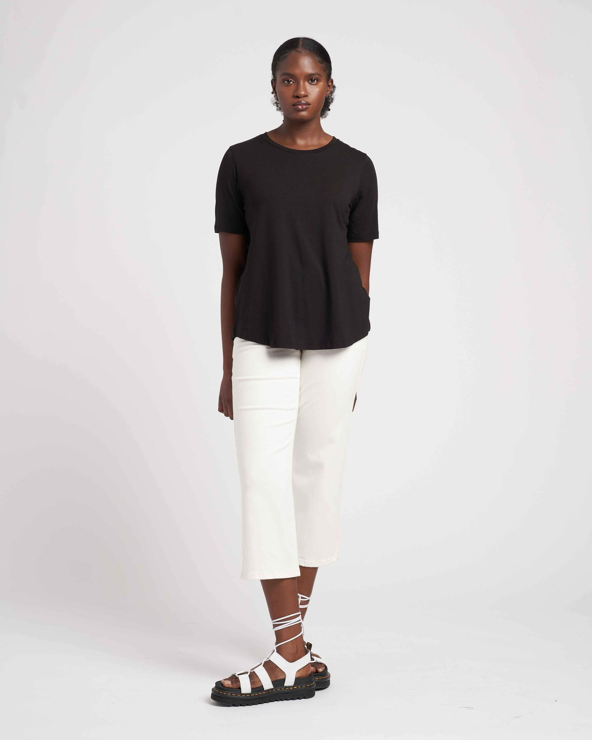 Tee Rex - Black | Universal Standard