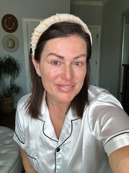 This is 45! No filter, no makeup, wrinkles, sensitive skin, dermatitis and all 🫶🏽 

#LTKbeauty