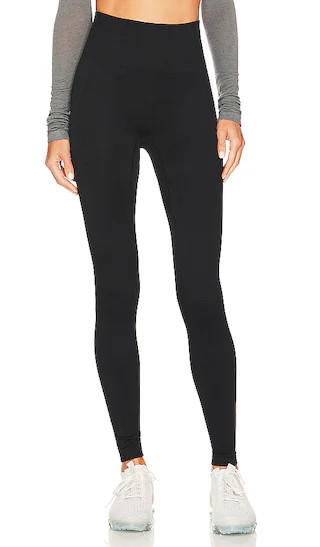 Flow Seamless Tight in Black | Revolve Clothing (Global)