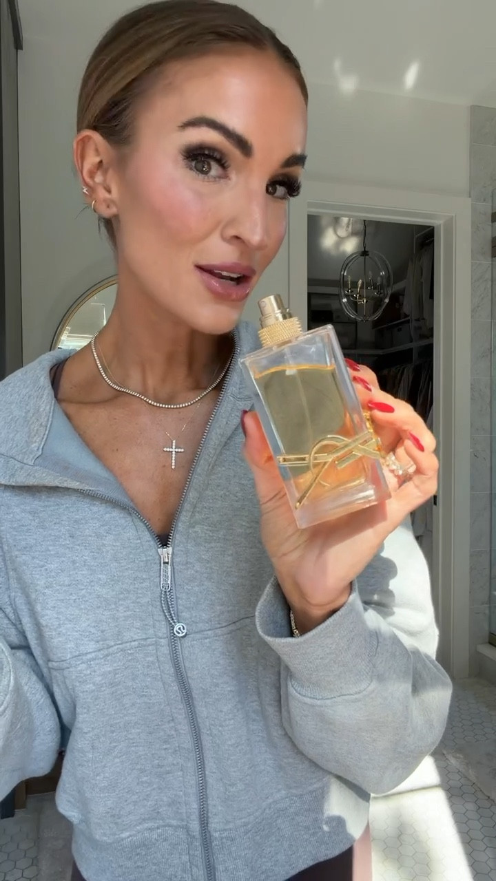 truly the prettiest scent 💗 also such a good gift idea from @nordstrombeauty! 🎁 
#nordstrompartner

#LTKBeauty #LTKGiftGuide