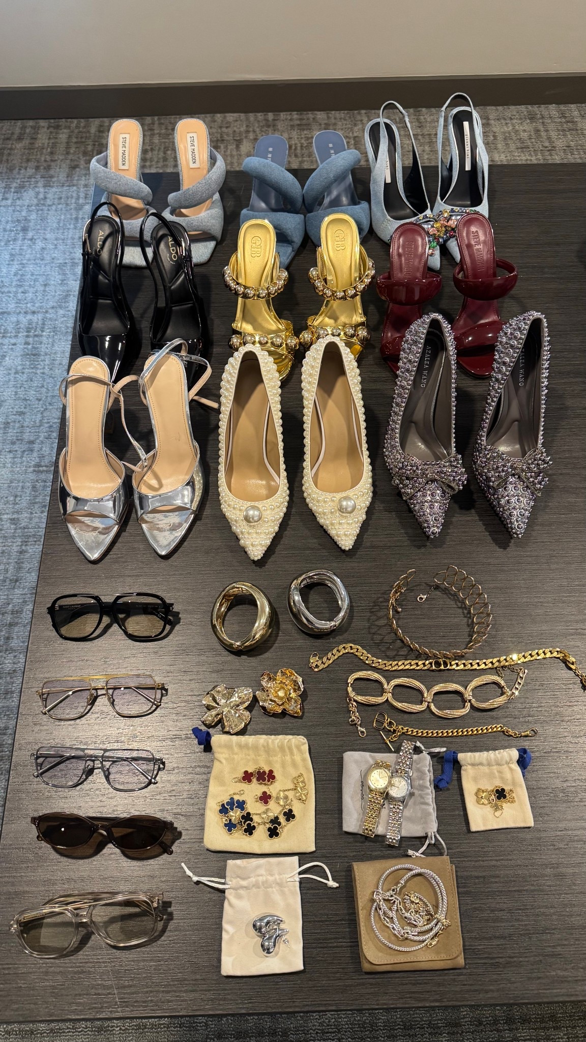 Photo shoot prep👠

#LTKValentine #LTKSeasonal #LTKootd