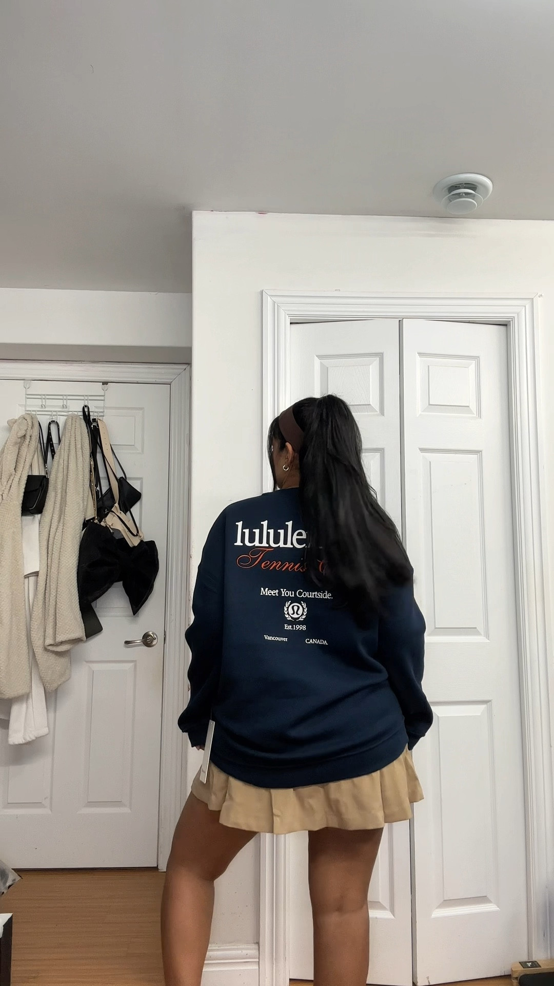 Got an L for an extra oversized fit
Skort 12 