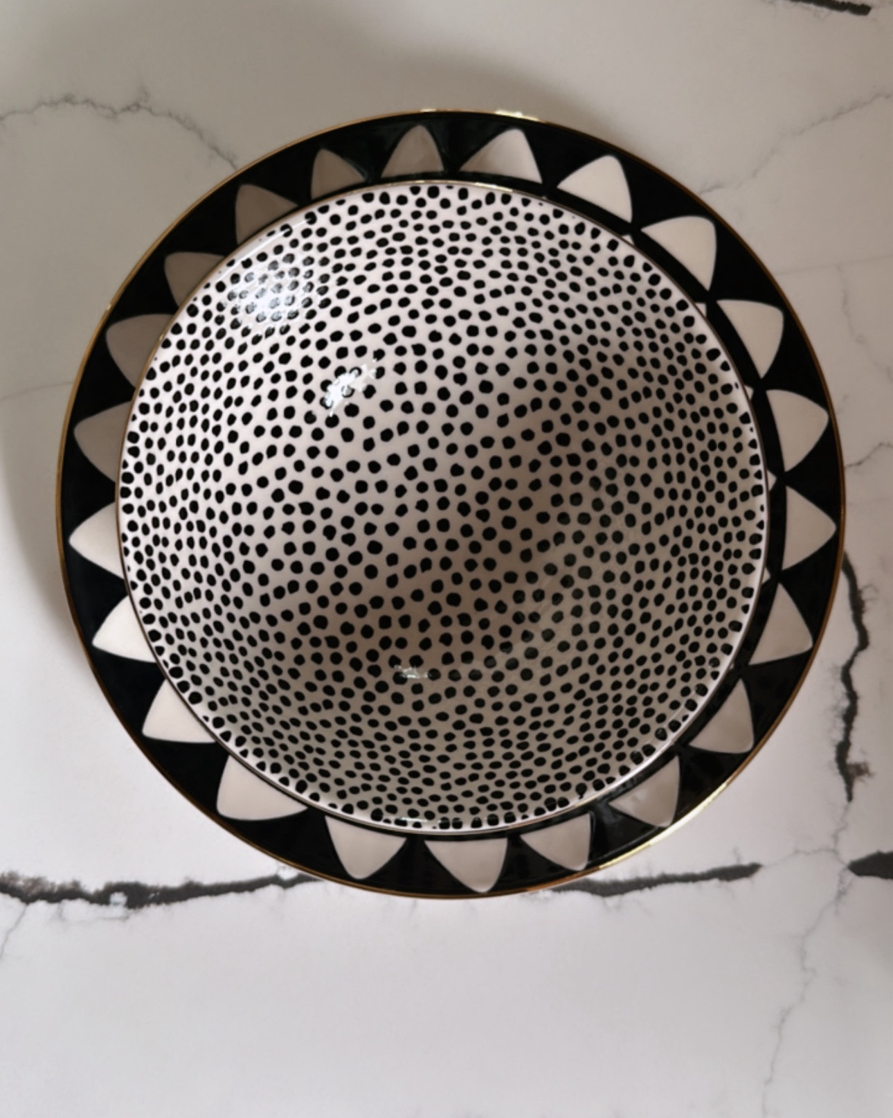 Recommending all of my favorite home dishware from Walmart and Macy’s my gold rim six piece glass set is half off today! It is a ridiculously good sale! Great items to add to your dining table for summer! Also, these black and gold silverware set do not fade after many many many washes in the dishwasher so they are high-quality and even better than my crate and barrel black silverware. 🏆🍾
Xoxo,
CeCe

#LTKHome #LTKSaleAlert #LTKFindsUnder100