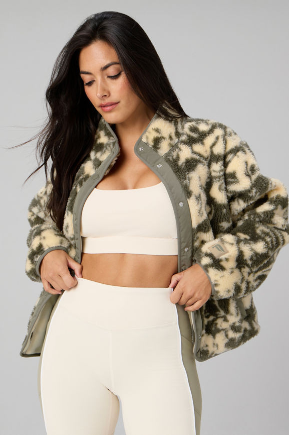 Tahoe Teddy Jacket | Fabletics